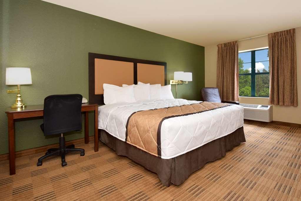 Extended Stay America Suites - Bloomington - Normal Room photo